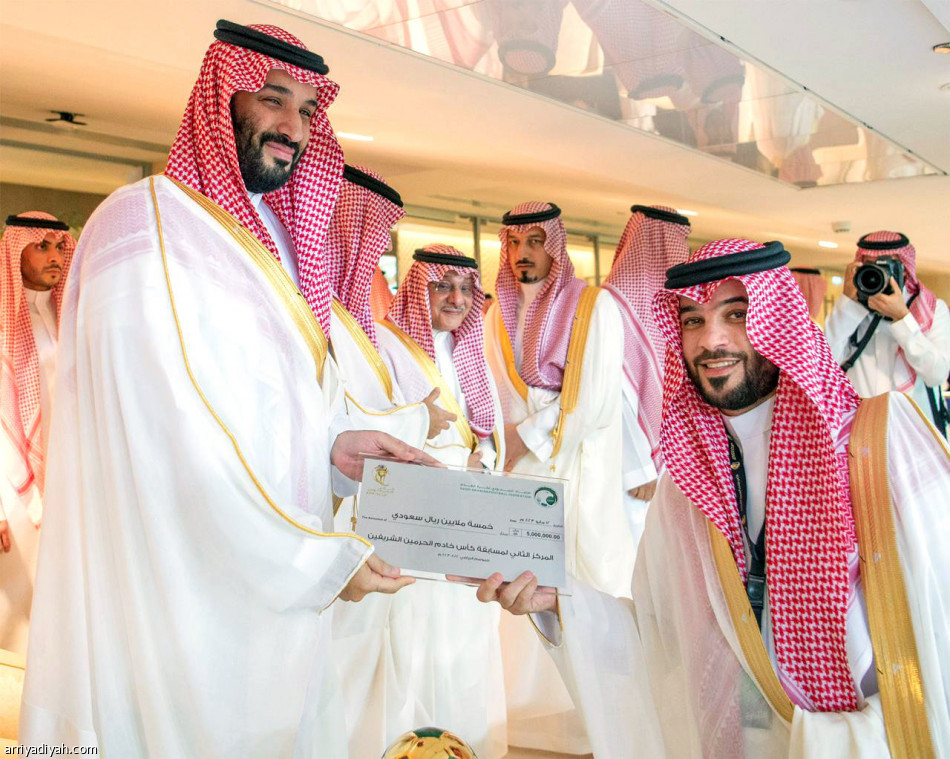 ولي العهد
يتوج الهلال بالكأس