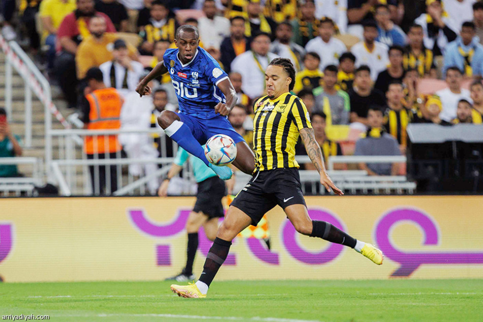 بالتخصص..
الأزرق يكسر الاتحاد