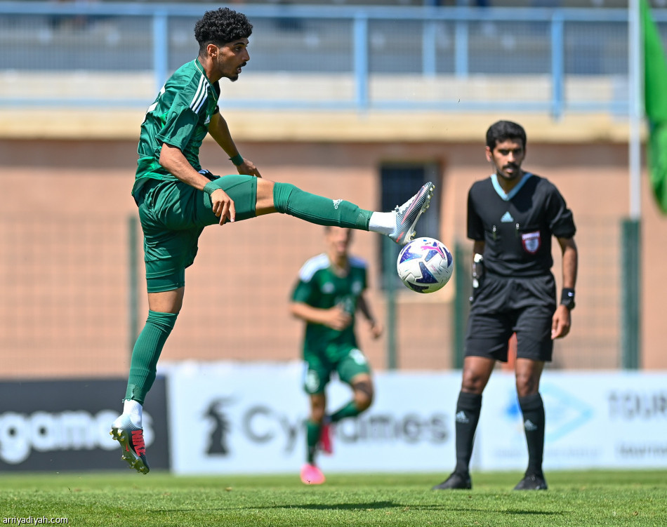 أخضر 23 يخسر أمام فنزويلا في «تولون»