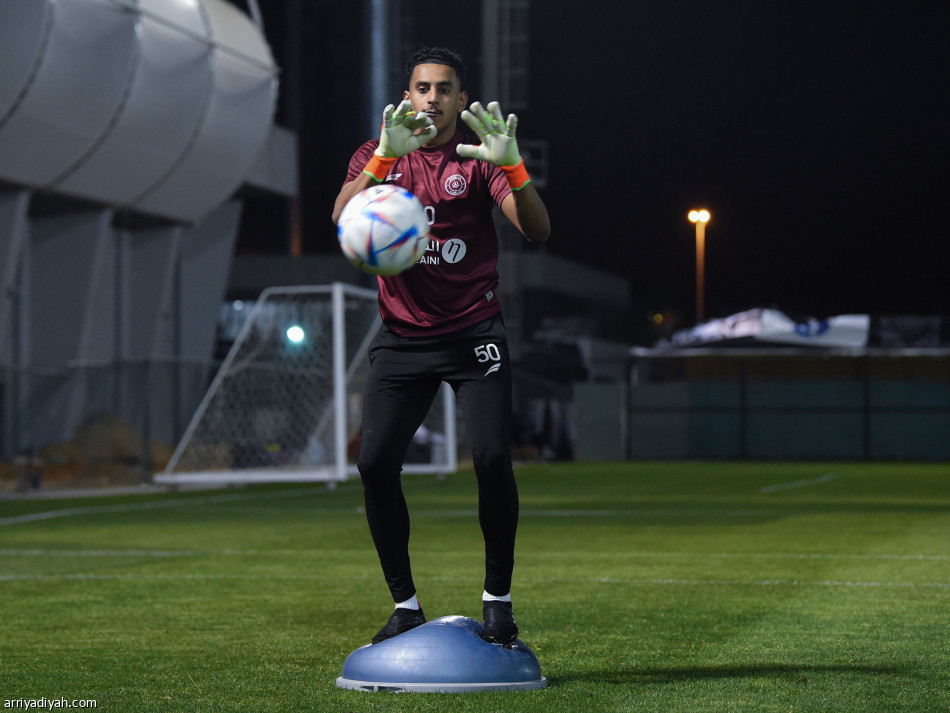 الشباب.. الثلاثي يواصل التأهيل