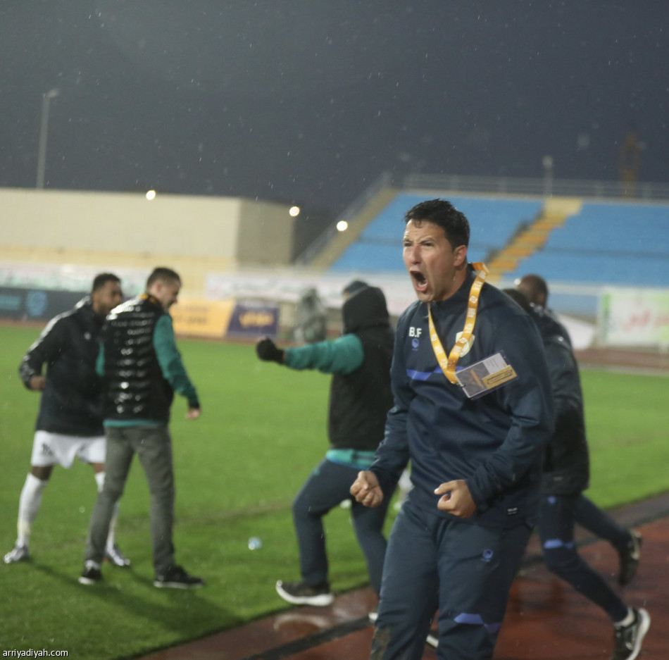 نجران يواصل الهروب بنقاط الخلود