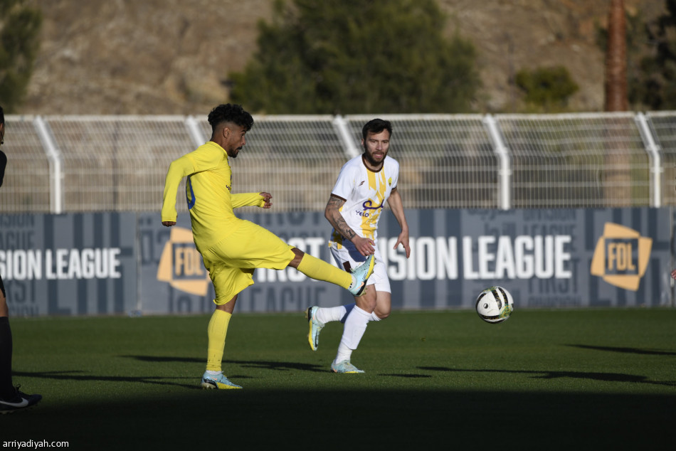 العين يصعد 3 مراكز  برباعية أحد