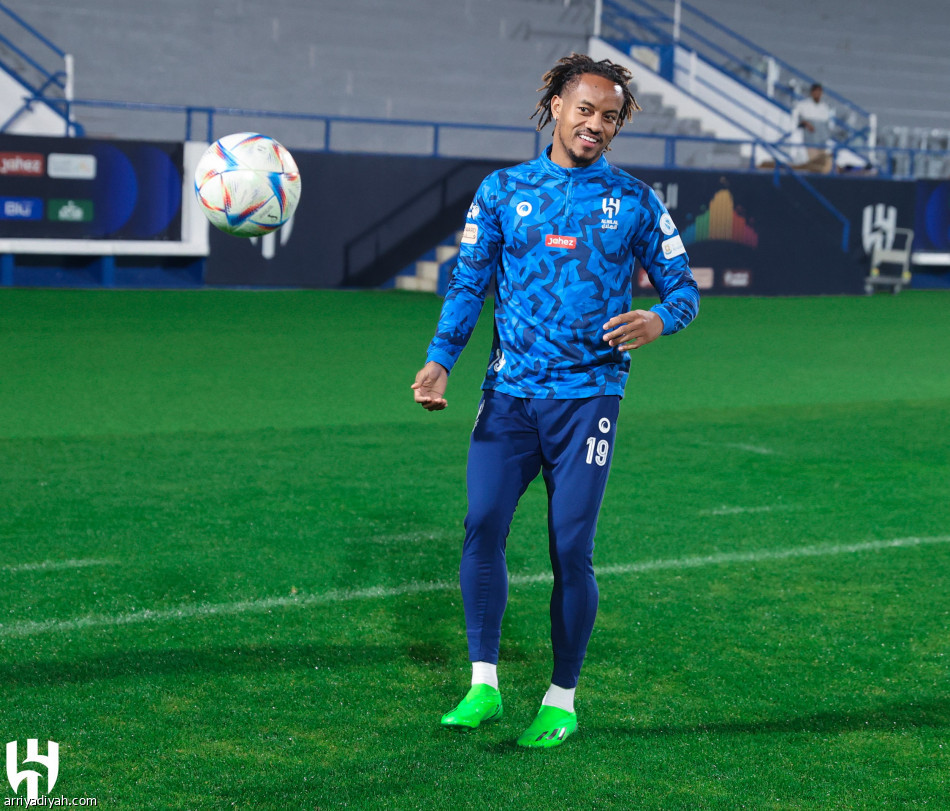 الهلال يستعيد ميشيل