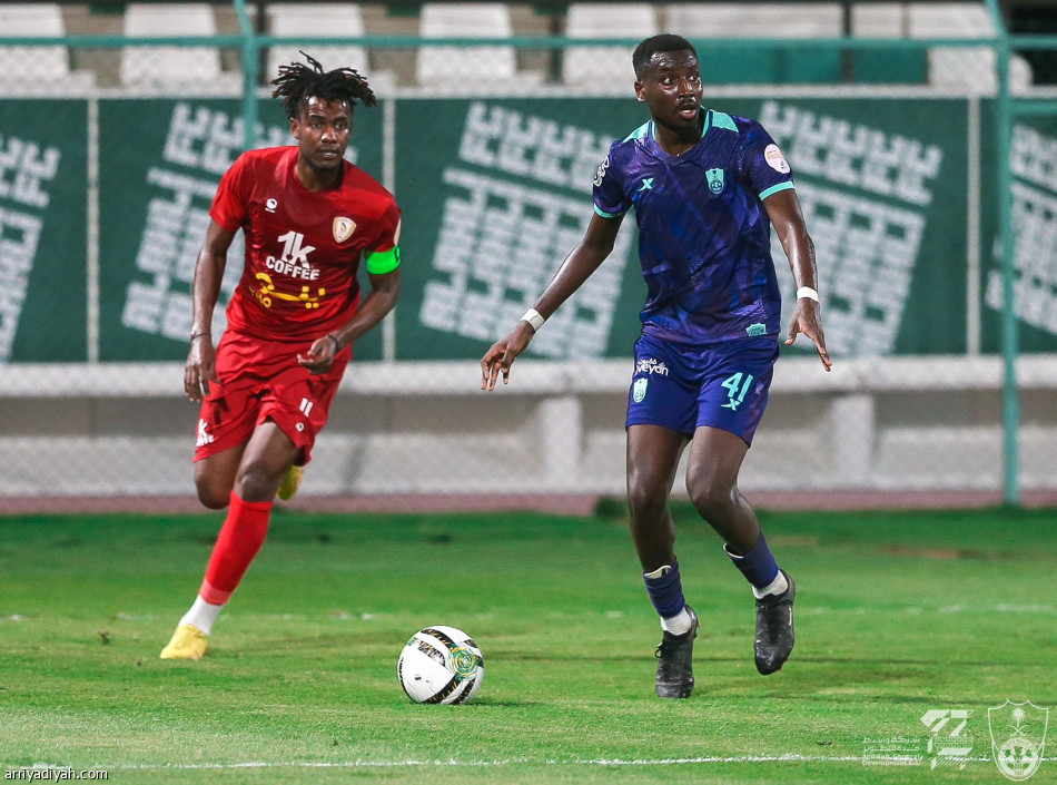 الأهلي يكسب تجربة نجران