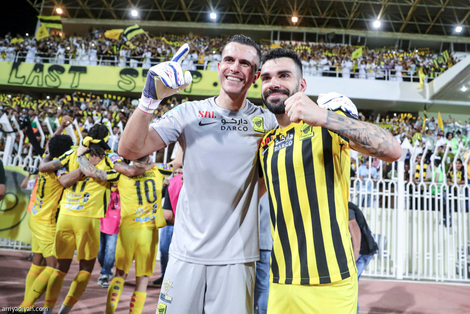 انتزع نقاط الفيحاء..
الاتحاد يلحق بالنصر والهلال