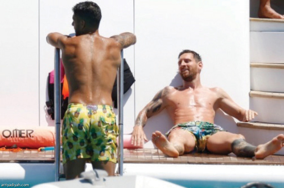 إنستجرام
يوثق عطلات النجوم