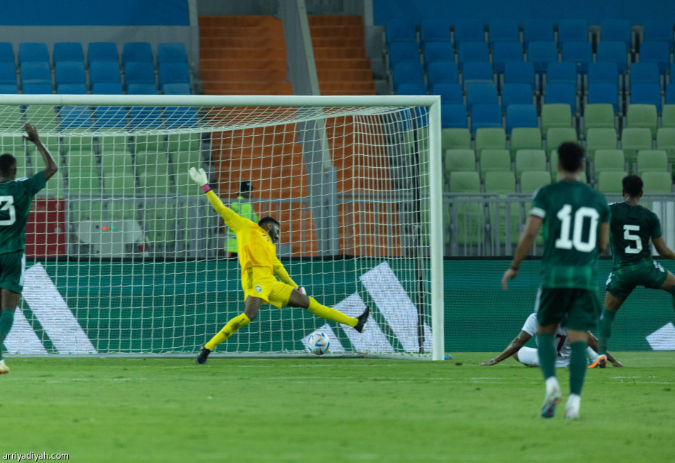 الأخضر يفتتح تجريبيات 2023 بخسارة فنزويلا