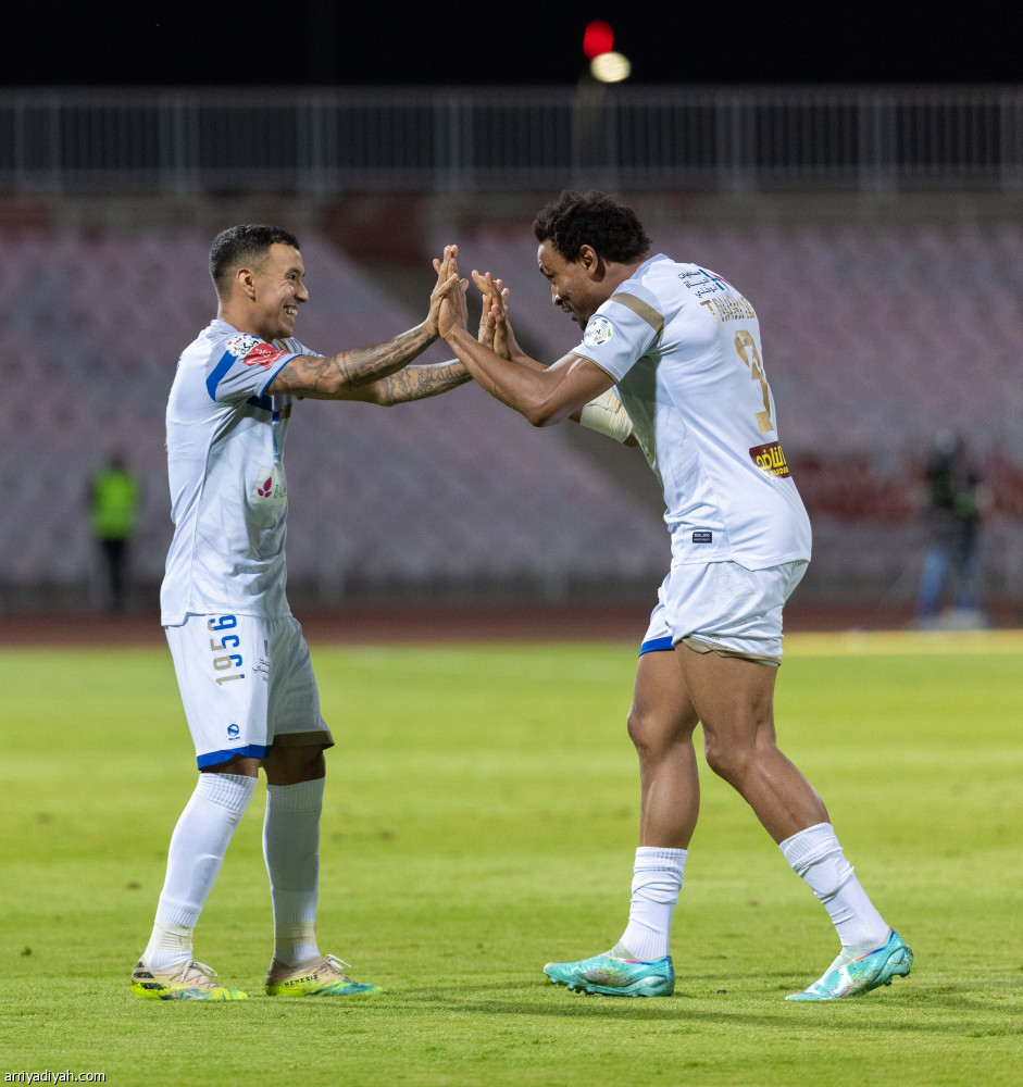 دوراتي يرفض خسارة الوحدة أمام التعاون