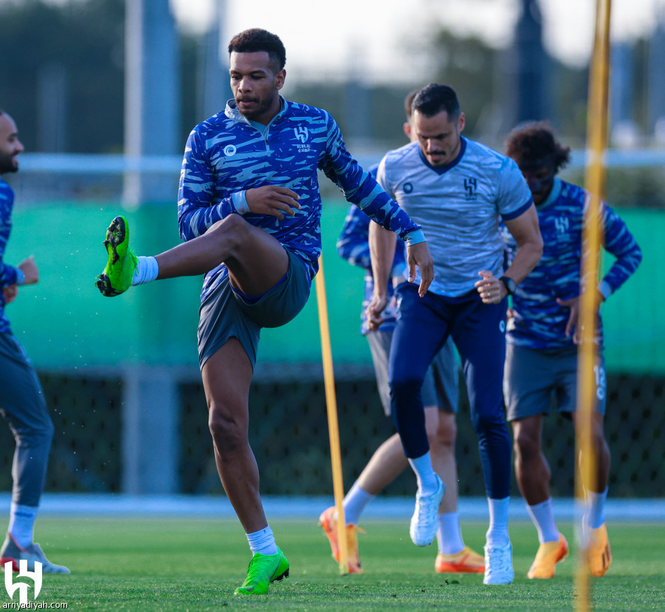 مناورة تكتيكية تحضر الهلال قبل أوراوا