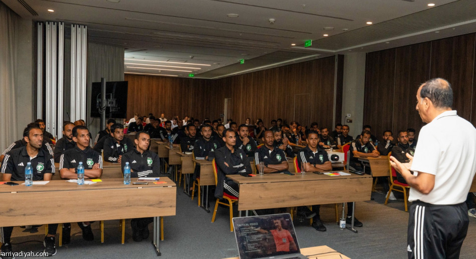 حكام روشن يقودون مباريات تجريبية في صربيا