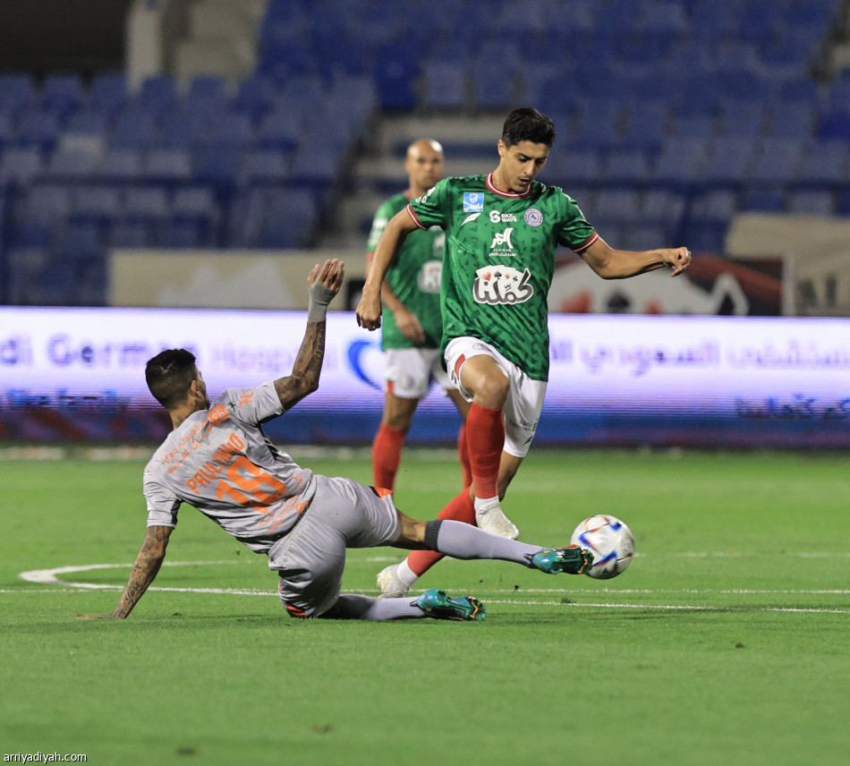 نياكاتي يهدي الاتفاق نقاط الفيحاء