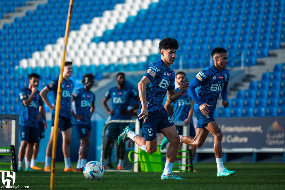 الهلال.. 4 يغيبون عن رحلة أبها