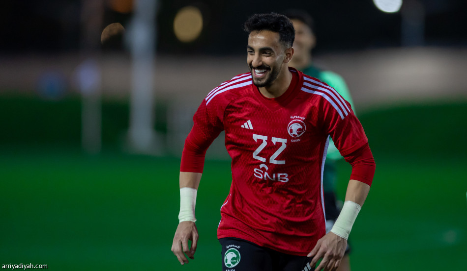 تضاؤل حظوظ مشاركة أيمن مع الأخضر