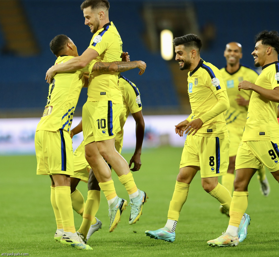 التعاون يستعرض برباعية العدالة