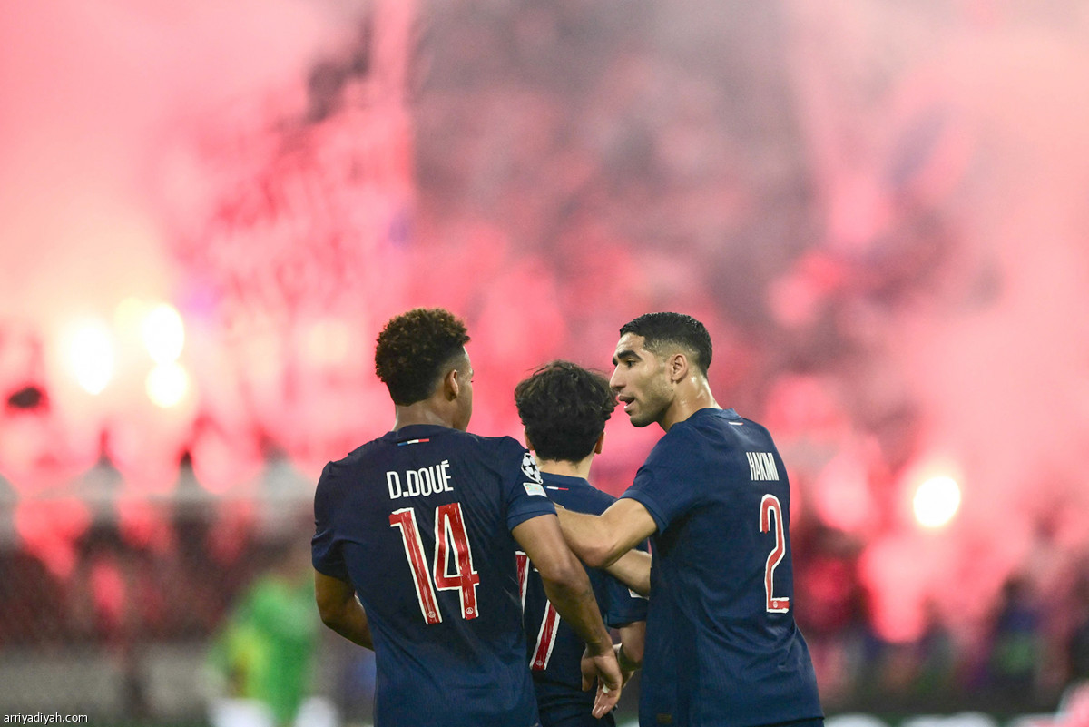 حكيمي.. هدف تاريخي