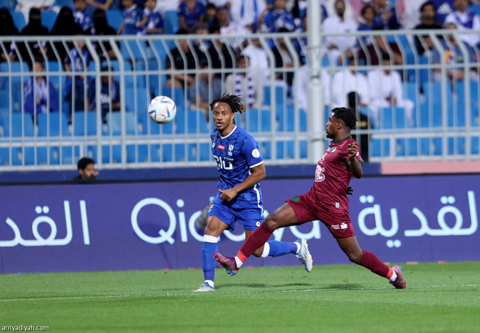بقيادة إيمليانو.. الهلال يضرب الاتفاق