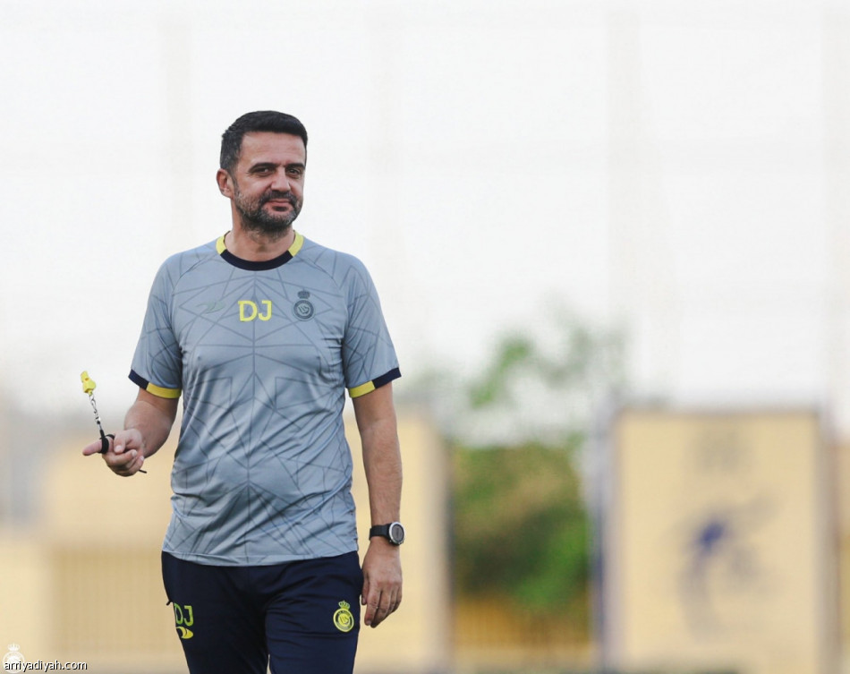 النصر يطبق تكتيتك الطائي