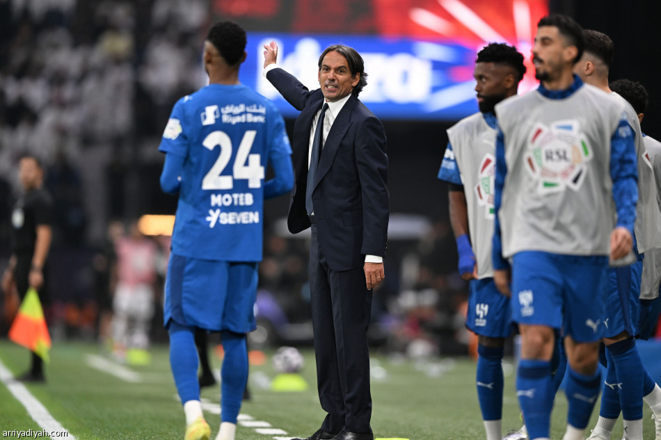 الهلال لا يتوقف