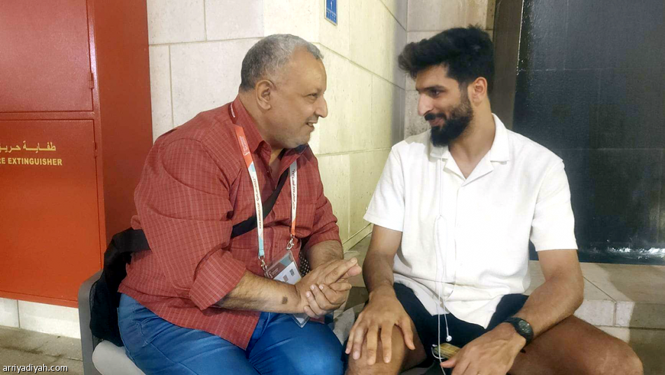 كثرة الغيابات
ترجح كفّة «النظري»