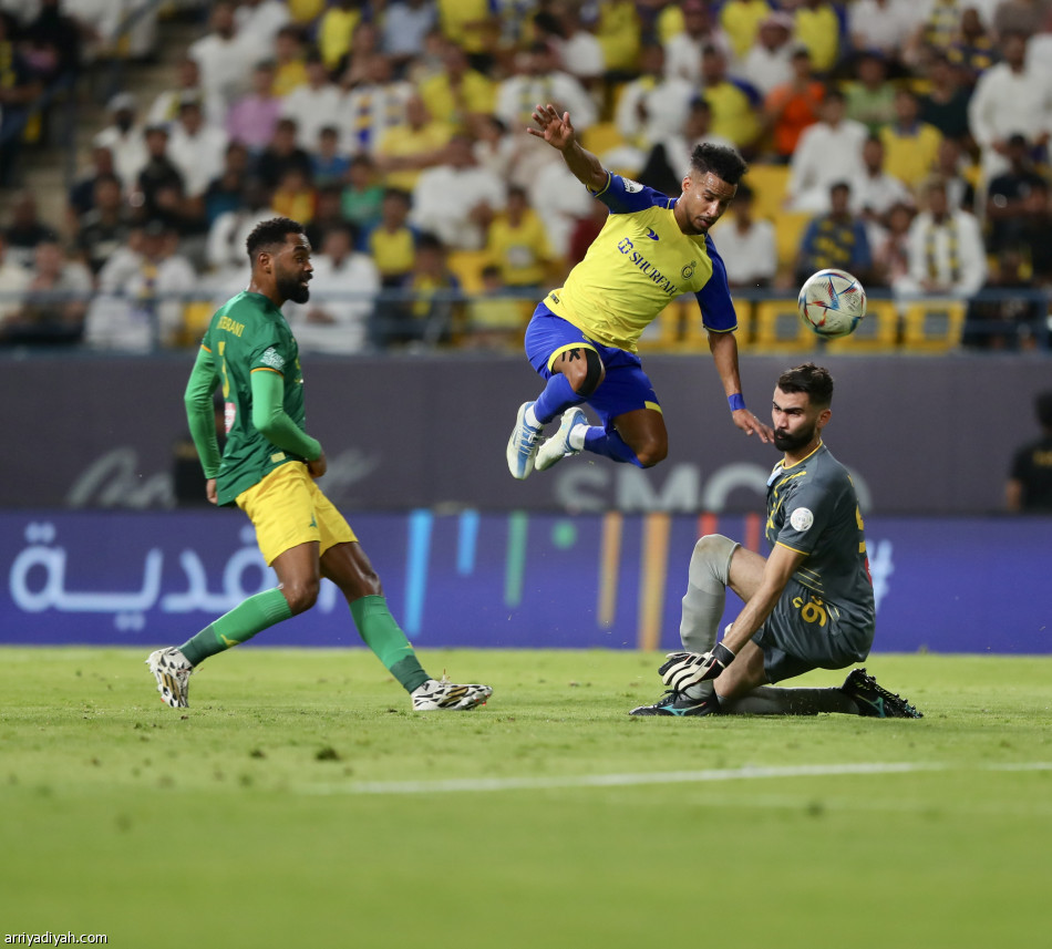 النصر يتعثر بالتعادل مع الخليج